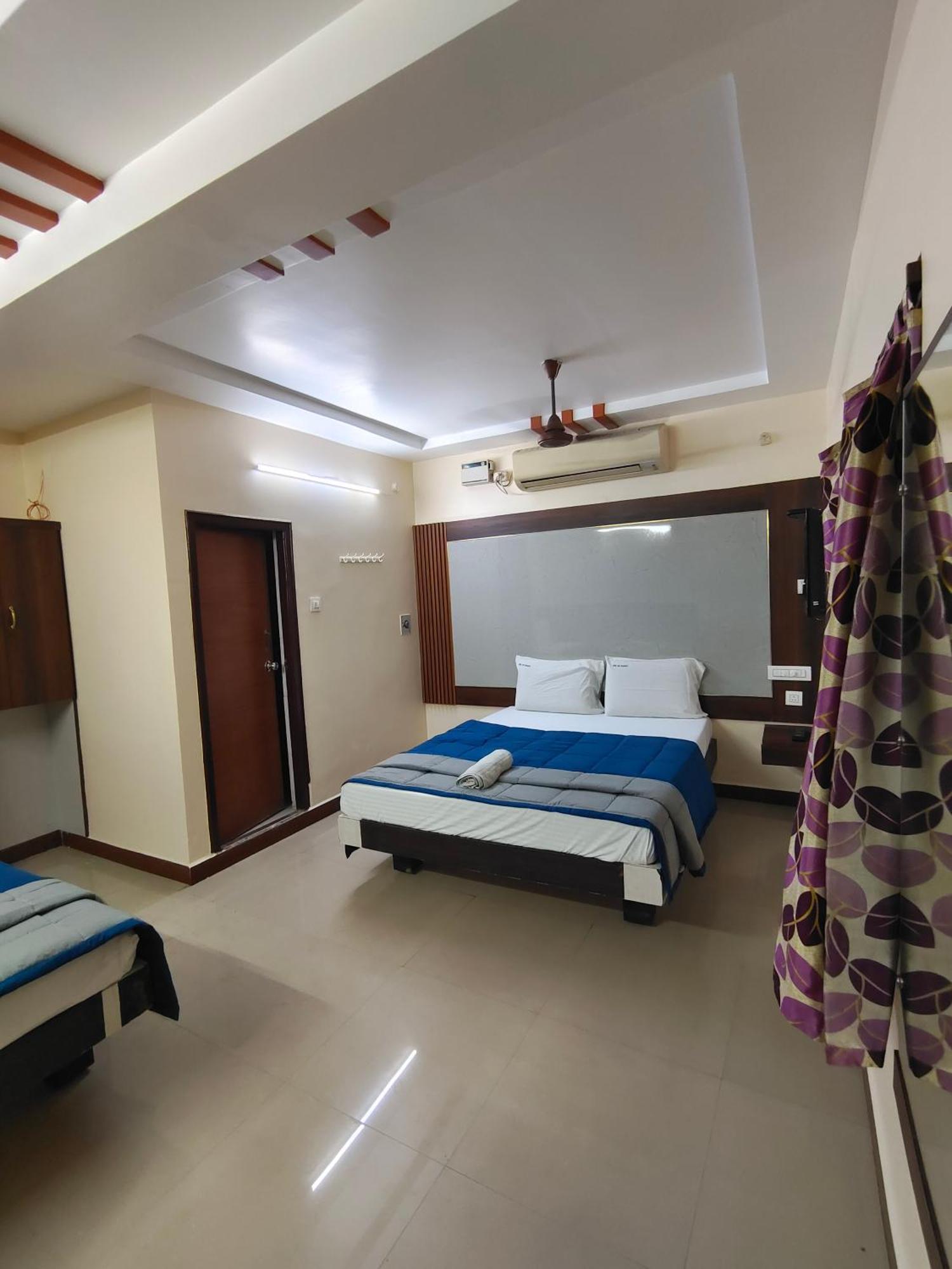 Hotel Dkr Residency Tirupati Exterior photo